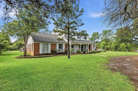 Tiny photo for 583 Lazy Lane, Madisonville, TX 77864 (MLS # 26006138)