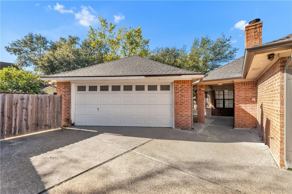 Photo of 204 Hearthstone Circle, College Station, TX 77840 (MLS # 25012662)