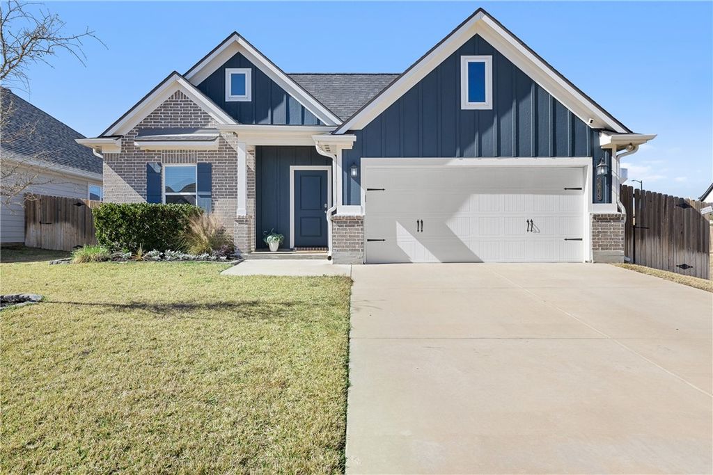 Photo of 1913 Cambria Drive, Bryan, TX 77807 (MLS # 26001715)
