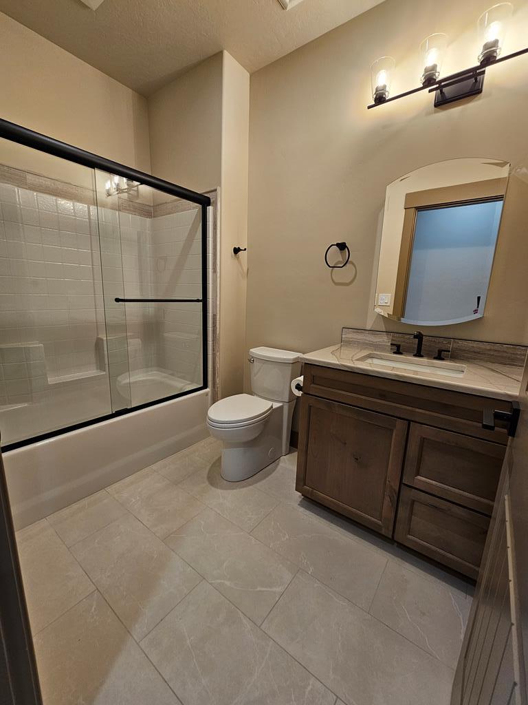 Guest bathroom, Full bath is shared by guest rooms 2 & 3