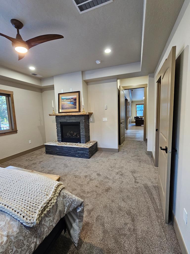 Entry to primary from living area.
