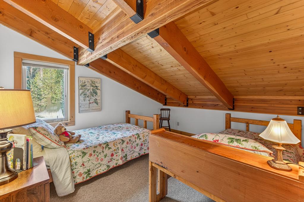 Upstairs Bedroom 2