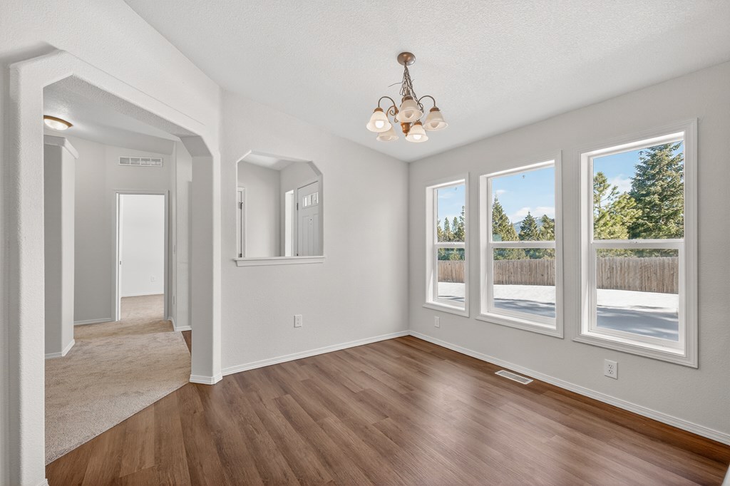 Picture for the property 544701, 3 beds, 2 baths