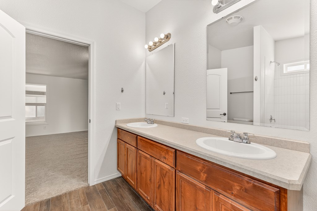 Picture for the property 544701, 3 beds, 2 baths