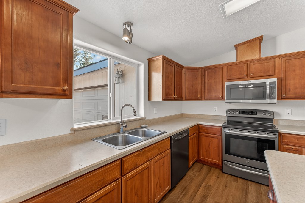 Picture for the property 544701, 3 beds, 2 baths
