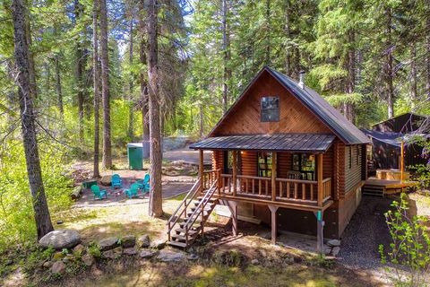 Photo of 1221 Fox Road, Cascade, ID 83611 (MLS # 543666)