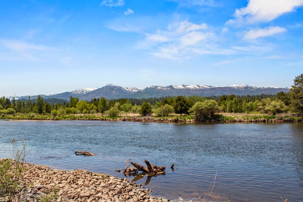 Payette River Frontage, Amazing Views