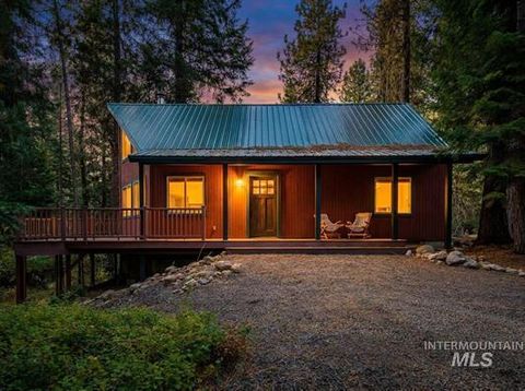 Photo of 1409 Paul Bunyan Road, McCall, ID 83638 (MLS # 544103)