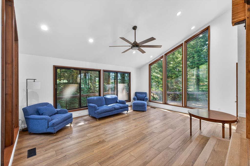 Windows galore., Floor to ceiling windows bring the outdoors in and keeps the focus on the beauty of the nature outside.