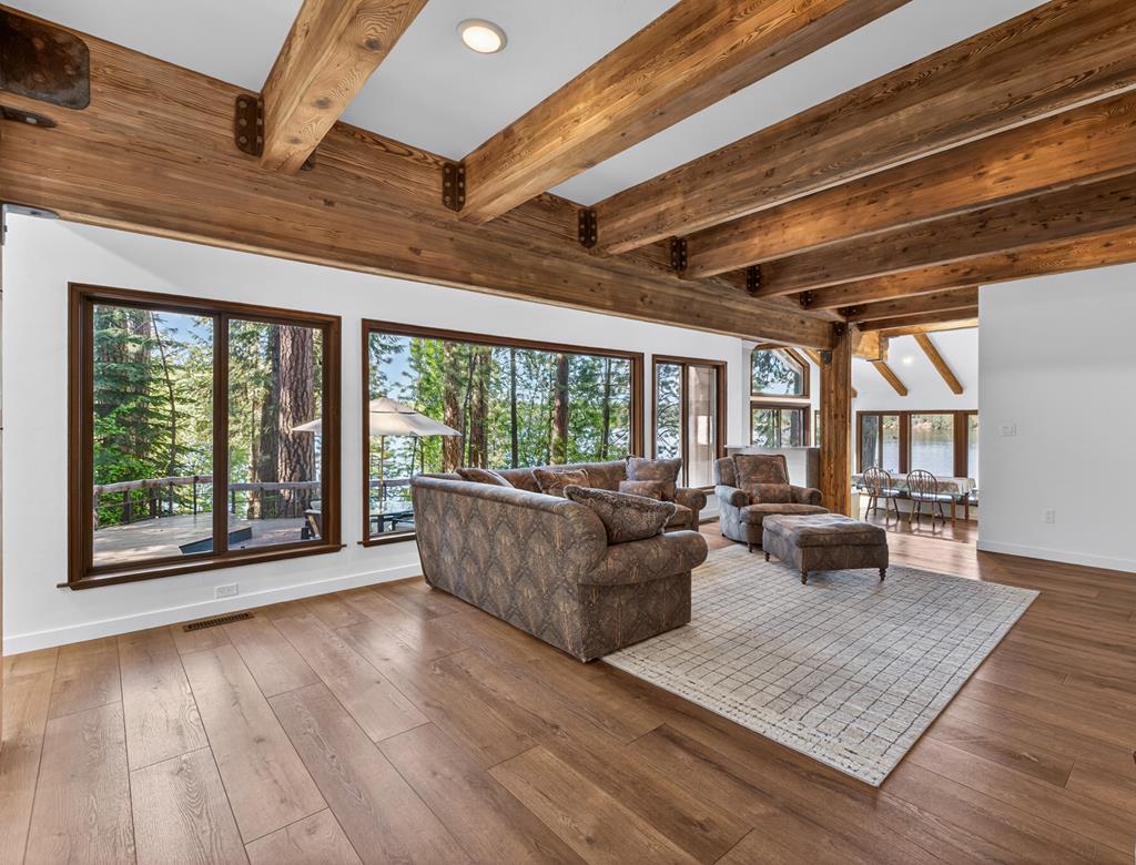 Wall of windows w/lake views