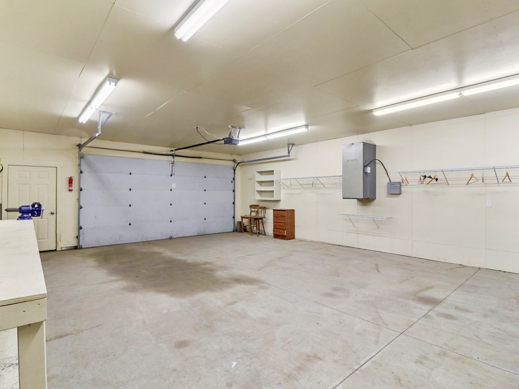 24x36 shop with power & heat