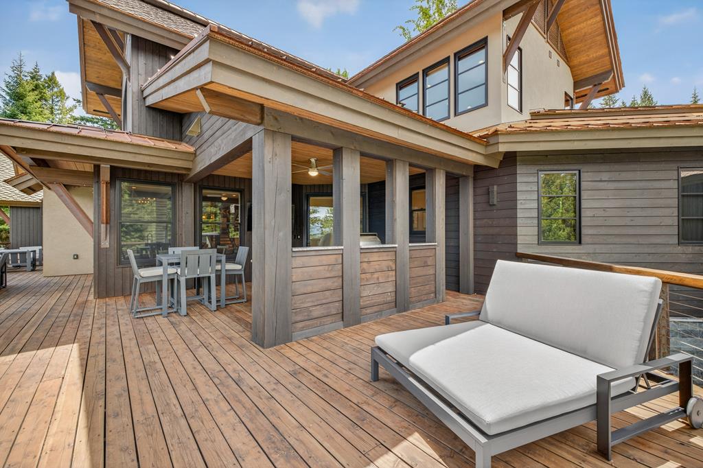 Spacious Red Wood Deck