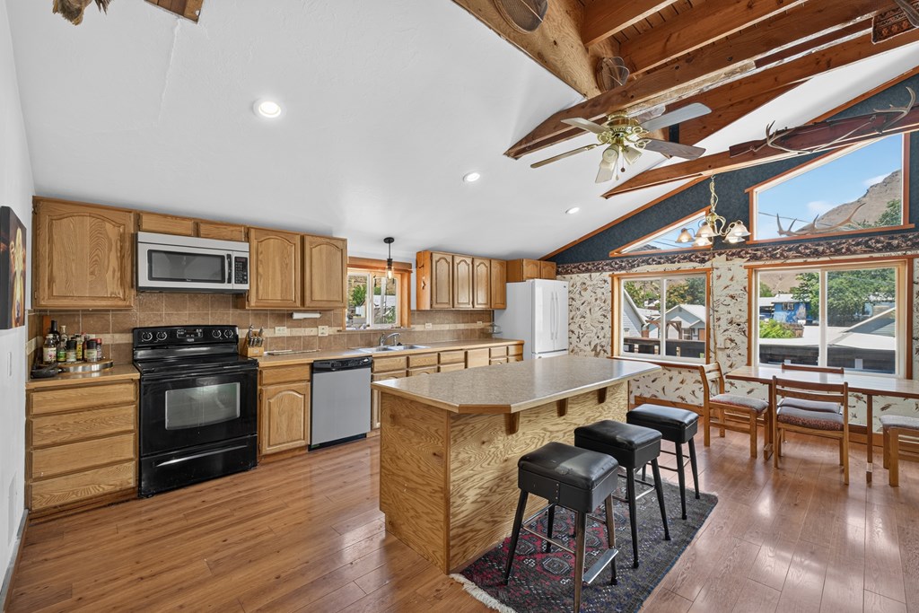 Picture for the property 544798, 8 beds, 7 baths