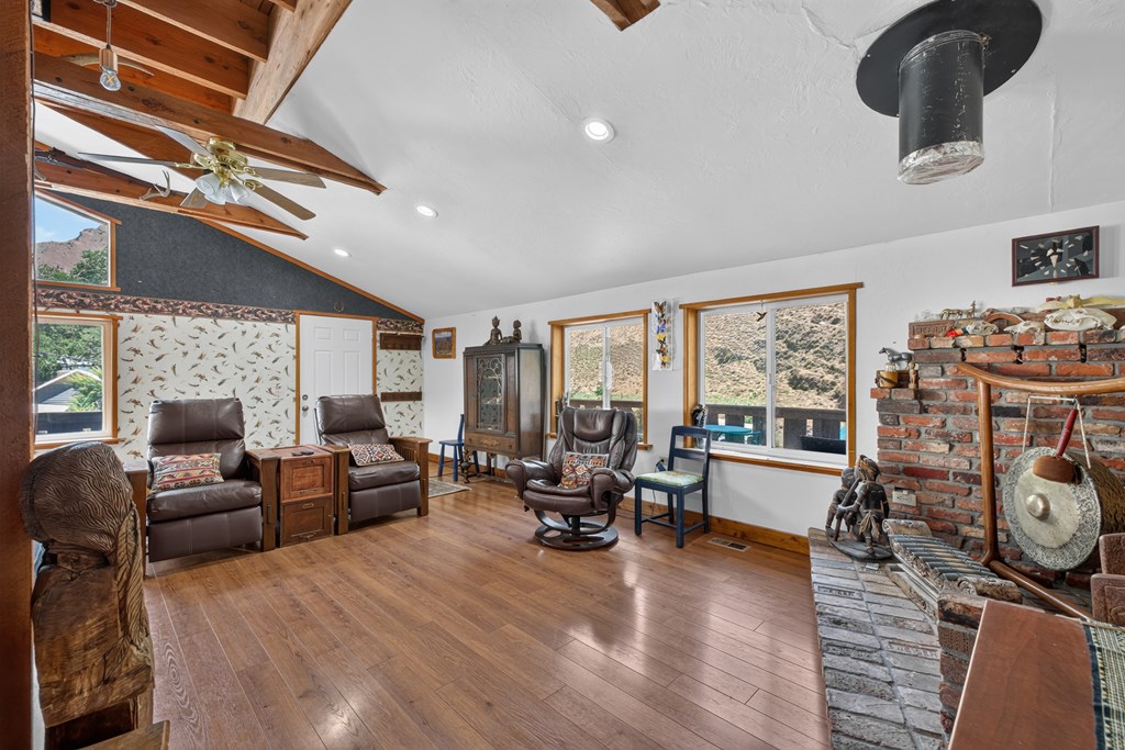 Picture for the property 544798, 8 beds, 7 baths