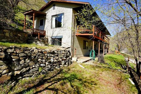 Photo of 347 S Whitewater Drive, Riggins, ID 83549 (MLS # 544131)