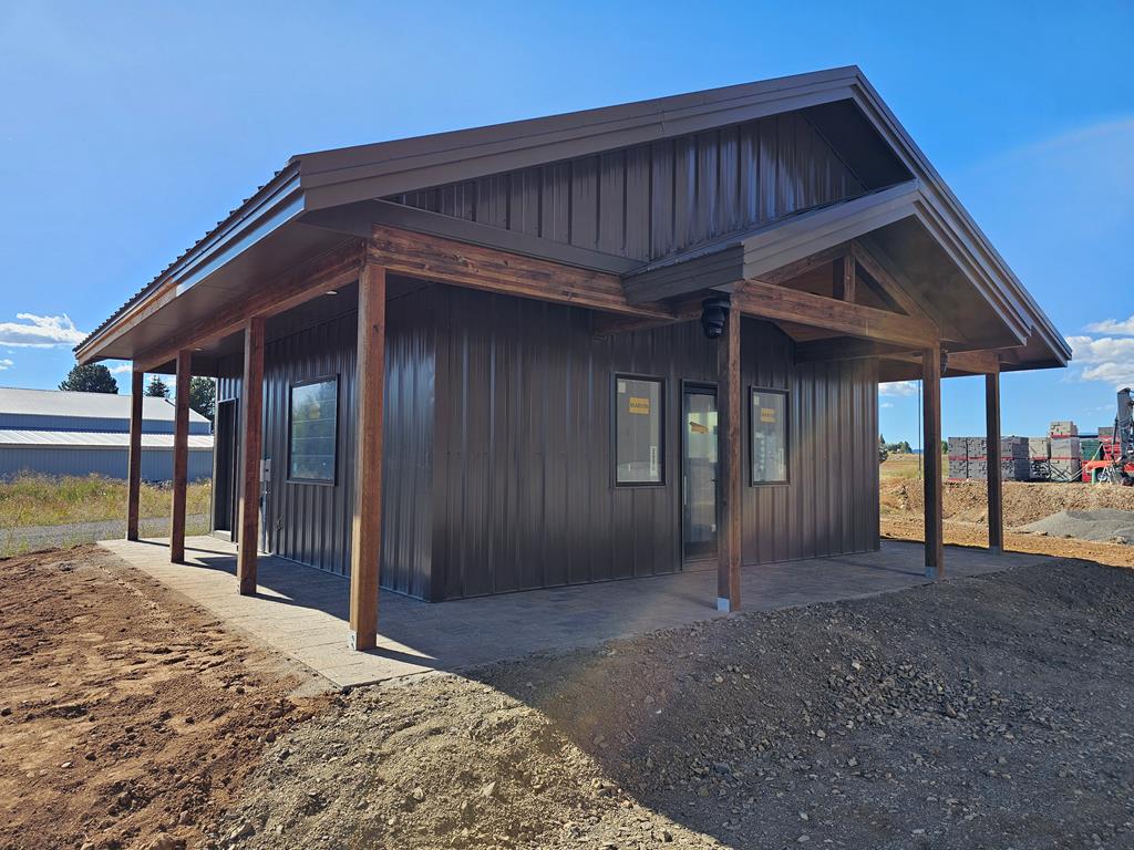Owner's restrooms/lounge is complete., There are two individual bathrooms in the back of the building & the lounge in front which has a filtered bottle filler/drinking fountain & will have vending machines. The complex office is here also.