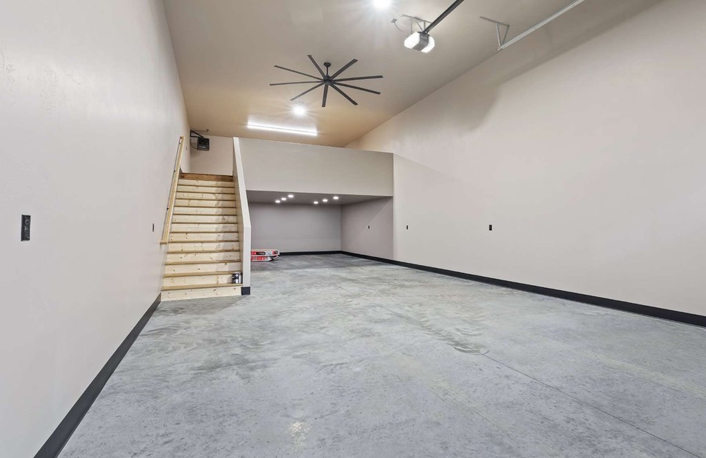 Single 20 by 50 unit