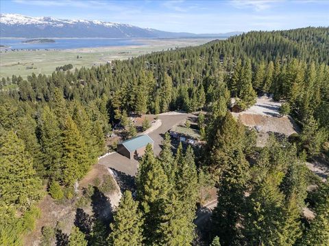 Photo of 67 Little Donner Drive, Cascade, ID 83611 (MLS # 542840)