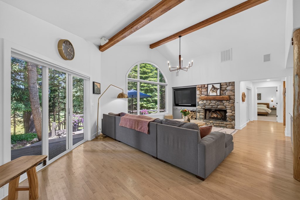 Easy Access to Back Deck