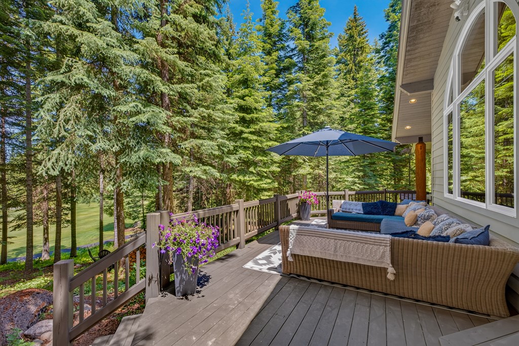 Spacious Deck For Entertaining