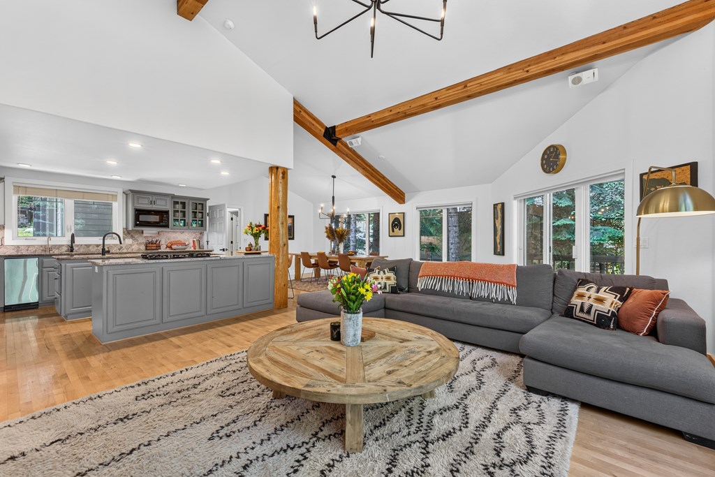 Livingroom / Great Room