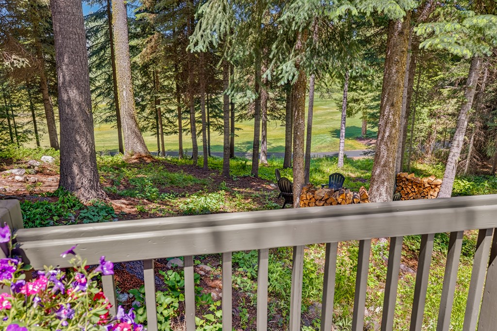 Private Setting - View to the Golf Course