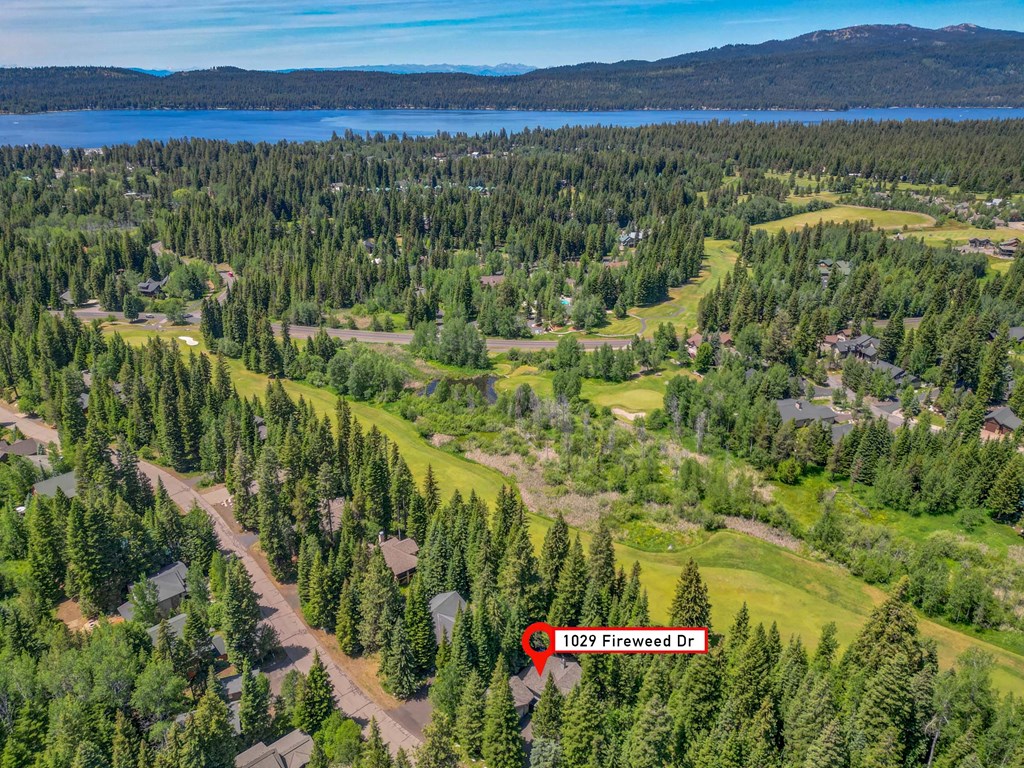 Ideal Location on the McCall Golf Course