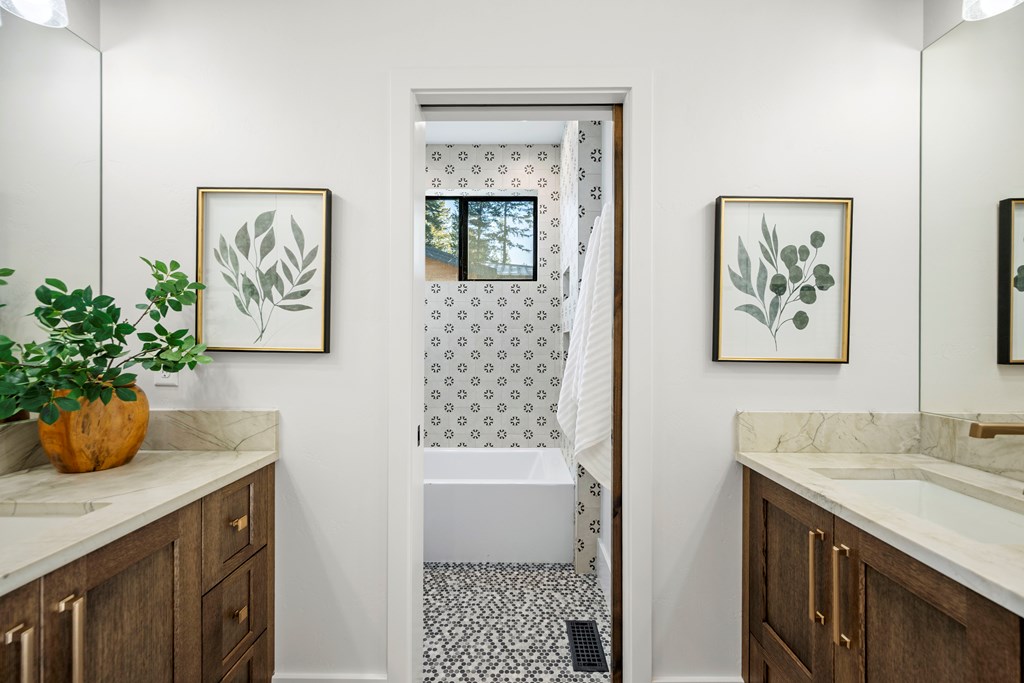 3rd Bathroom , 2nd Floor