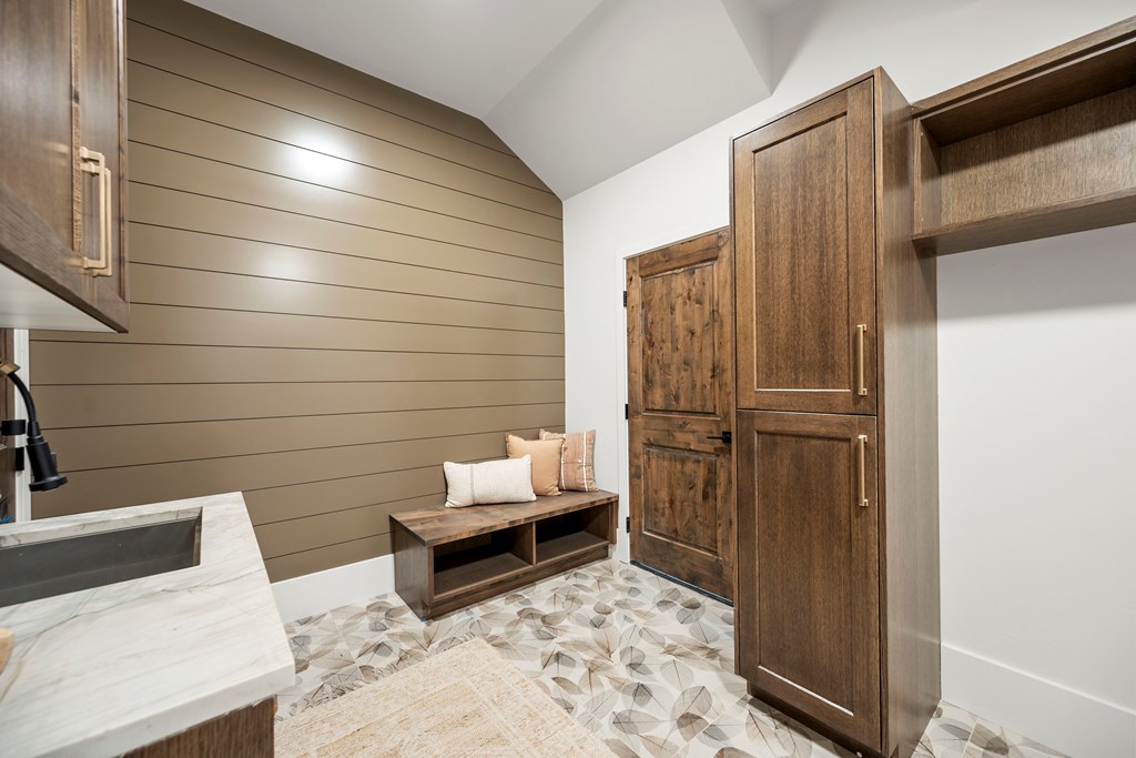 Laundry/Mud Room