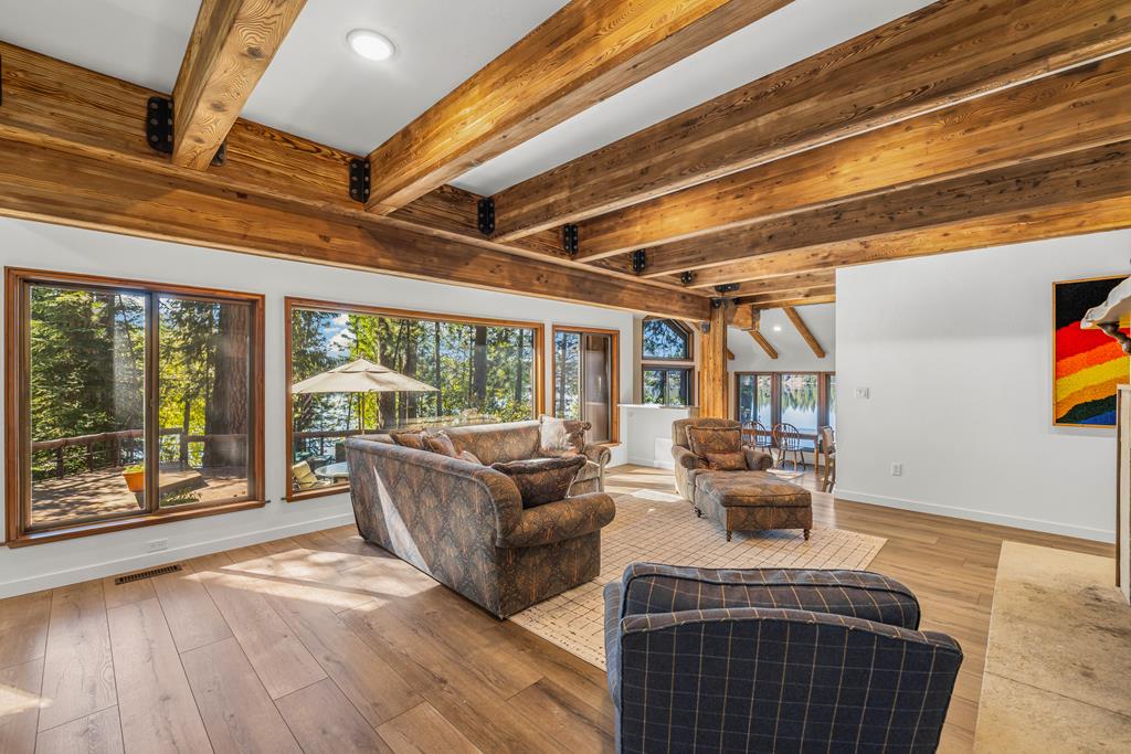 Living area.