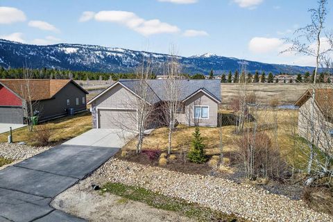 Photo of 35 Moore Road, Donnelly, ID 83615 (MLS # 544086)