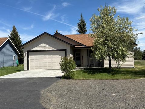 Photo of 54 Charters Drive, Donnelly, ID 83615 (MLS # 544458)