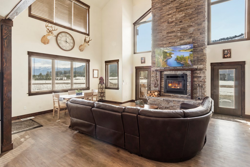 Custom Floor to Ceiling Fireplace