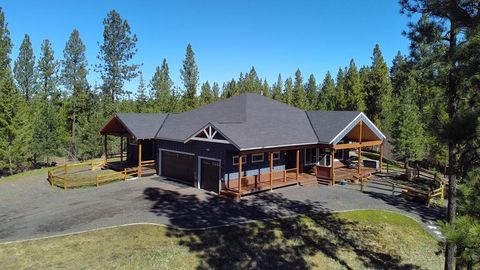 Photo of 53 Silver Cloud Drive, Cascade, ID 83611 (MLS # 544178)