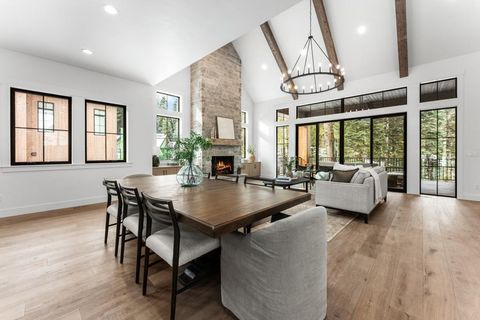 Photo of 64 Ponderosa Ridge Court, Donnelly, ID 83615 (MLS # 541309)