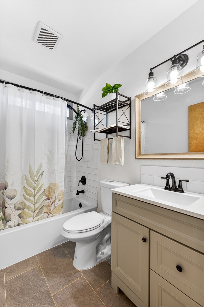 Main floor bathroom.