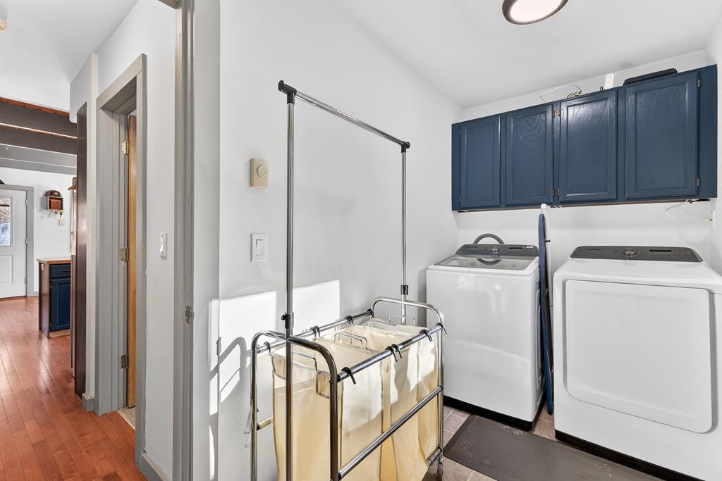 Laundry/mudroom