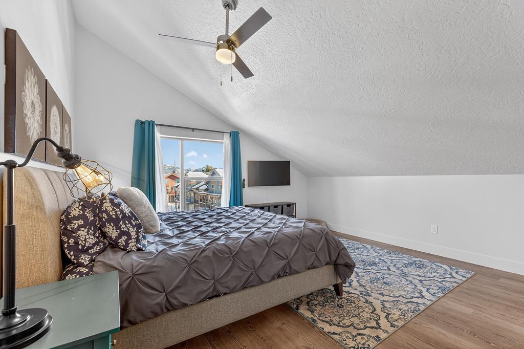 Great mountain views in primary.