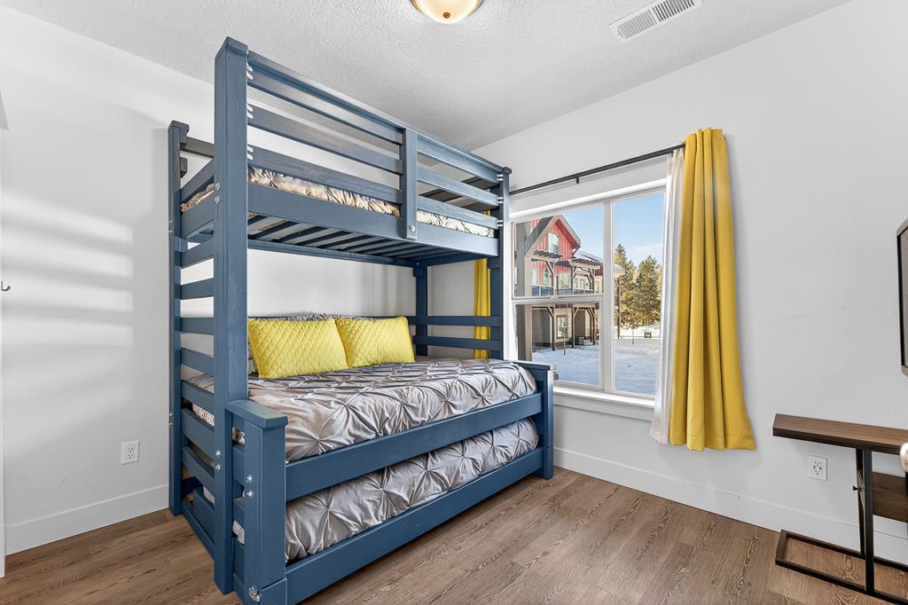 Ground floor bedroom.