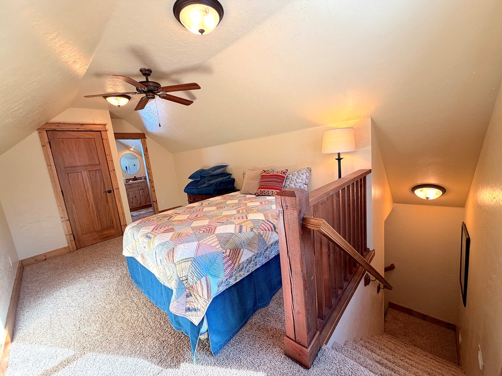 Guest Quarters w/ Great So. Light!