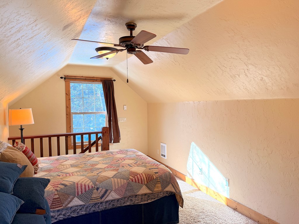 Guest Bedroom above Garage