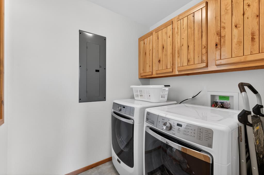 Laundry Off Guest Bath