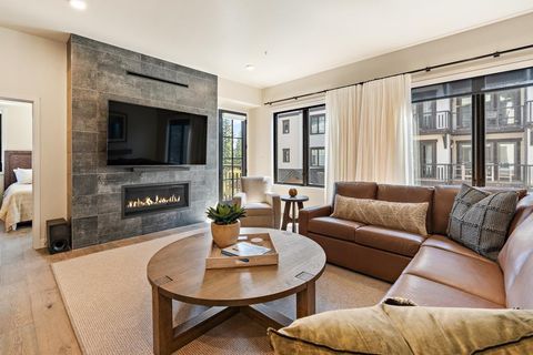 Photo of 740 Village Drive #306, Donnelly, ID 83615 (MLS # 543875)