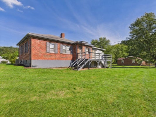 258 WEDGEWOOD AVE, PRINCETON, WV 24739 - Image 63ae7eb0802263a739f80e5488fa38af/2601834837