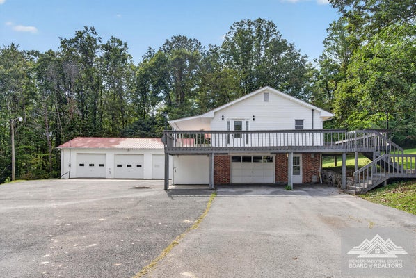 7060 NEW HOPE RD, BLUEFIELD, WV 24701 - Image df2867fd3d4e42551ca4de9cc4540268/2723812420