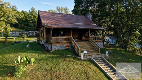 700 BOISSEVAIN RD, BLUEFIELD, VA 24605 - Image e0bdcb150f5b16d65a00a62b4ac34b02/4052573602