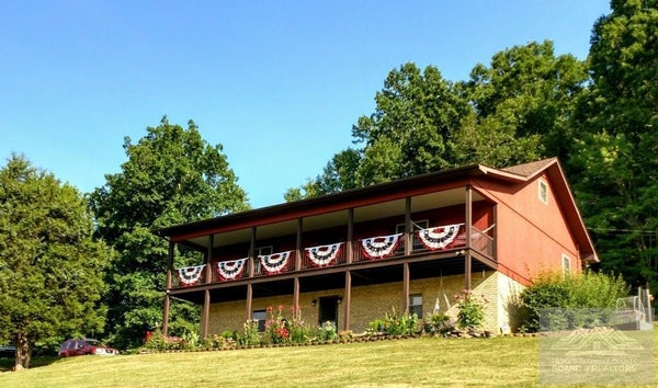 750 MEMORY LN, PRINCETON, WV 24739 - Image e0bf4e72a965725e42e6ad776ba0b403/2030618864