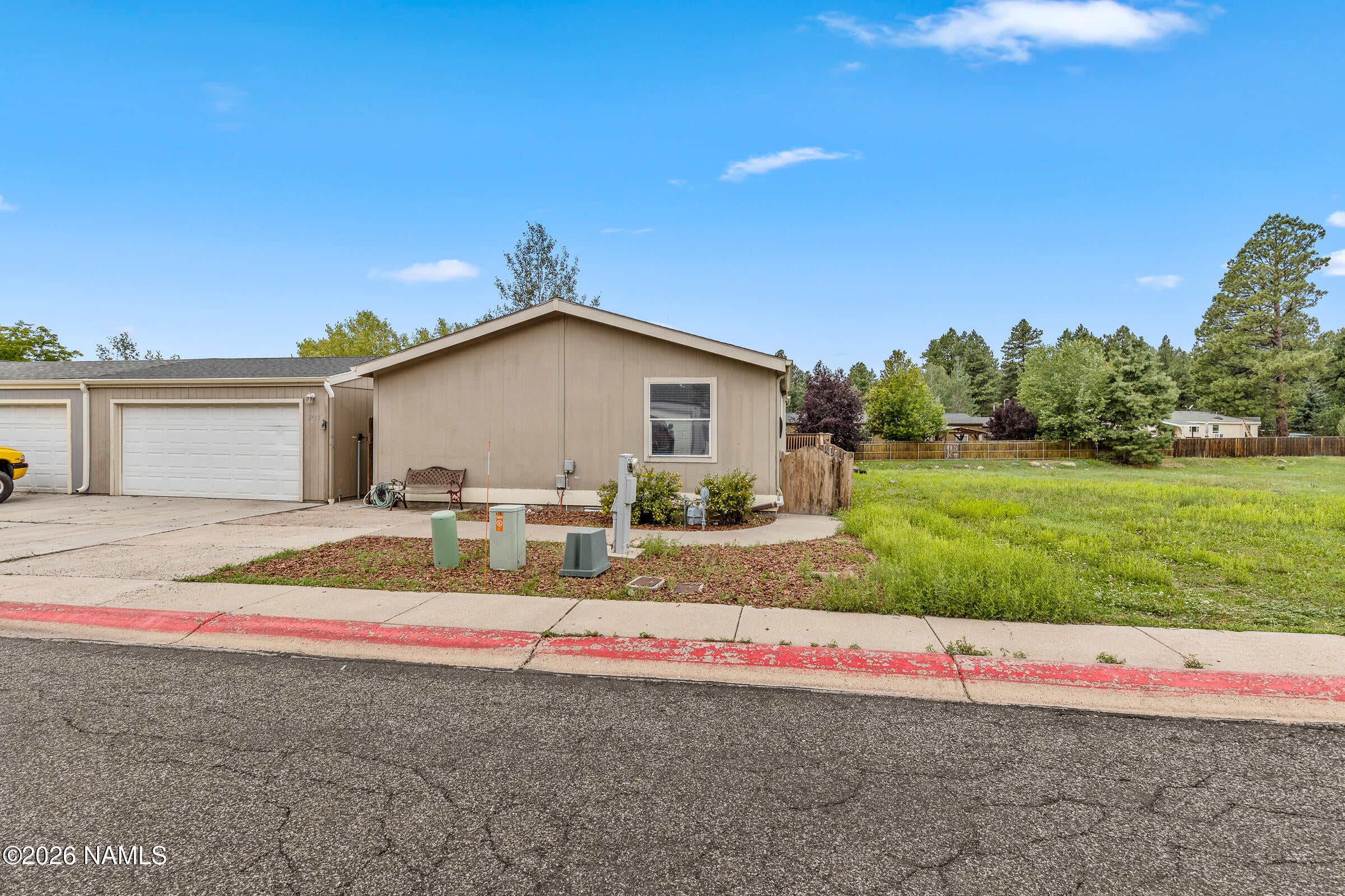 1795 W Shellie Drive