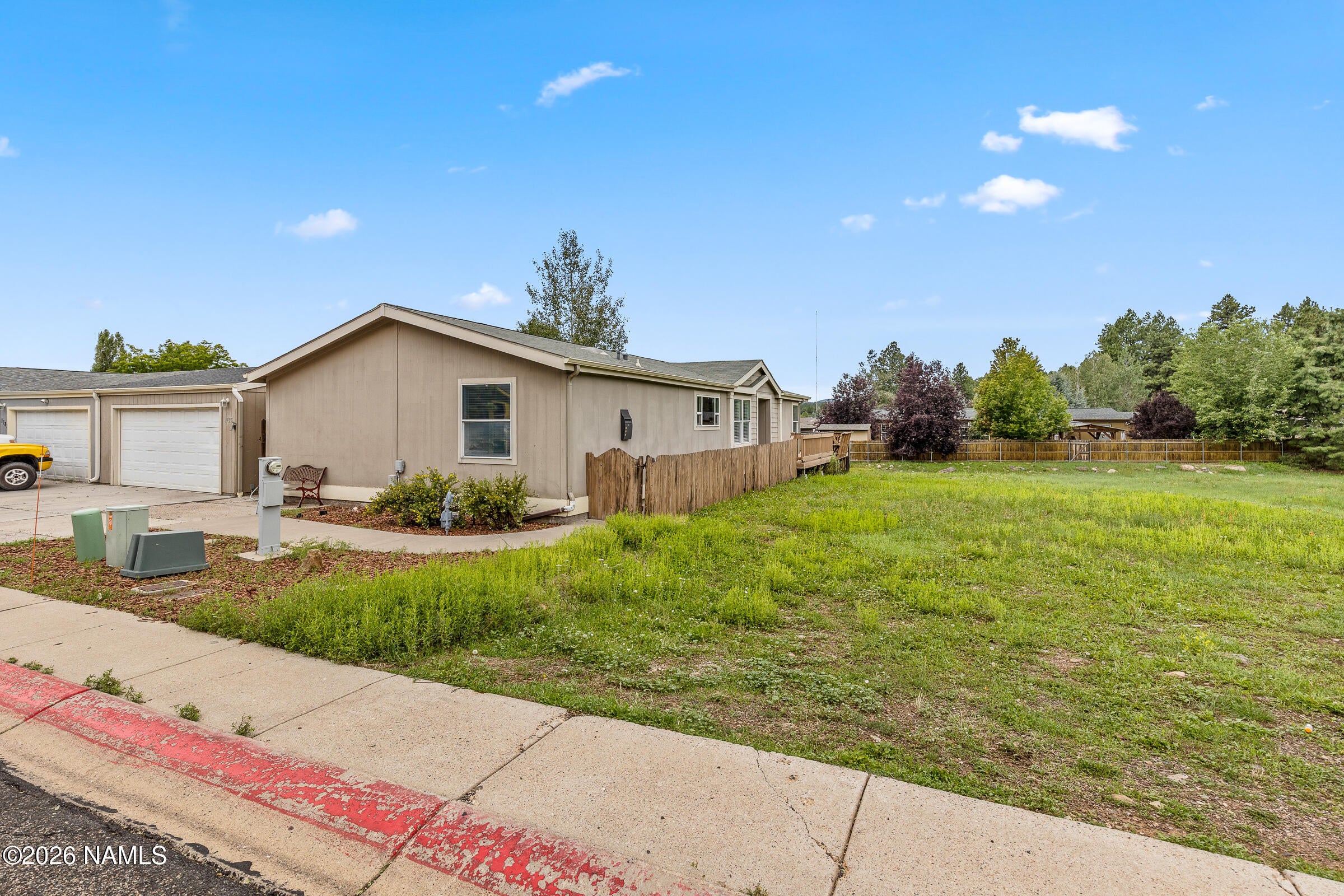 1795 W Shellie Drive