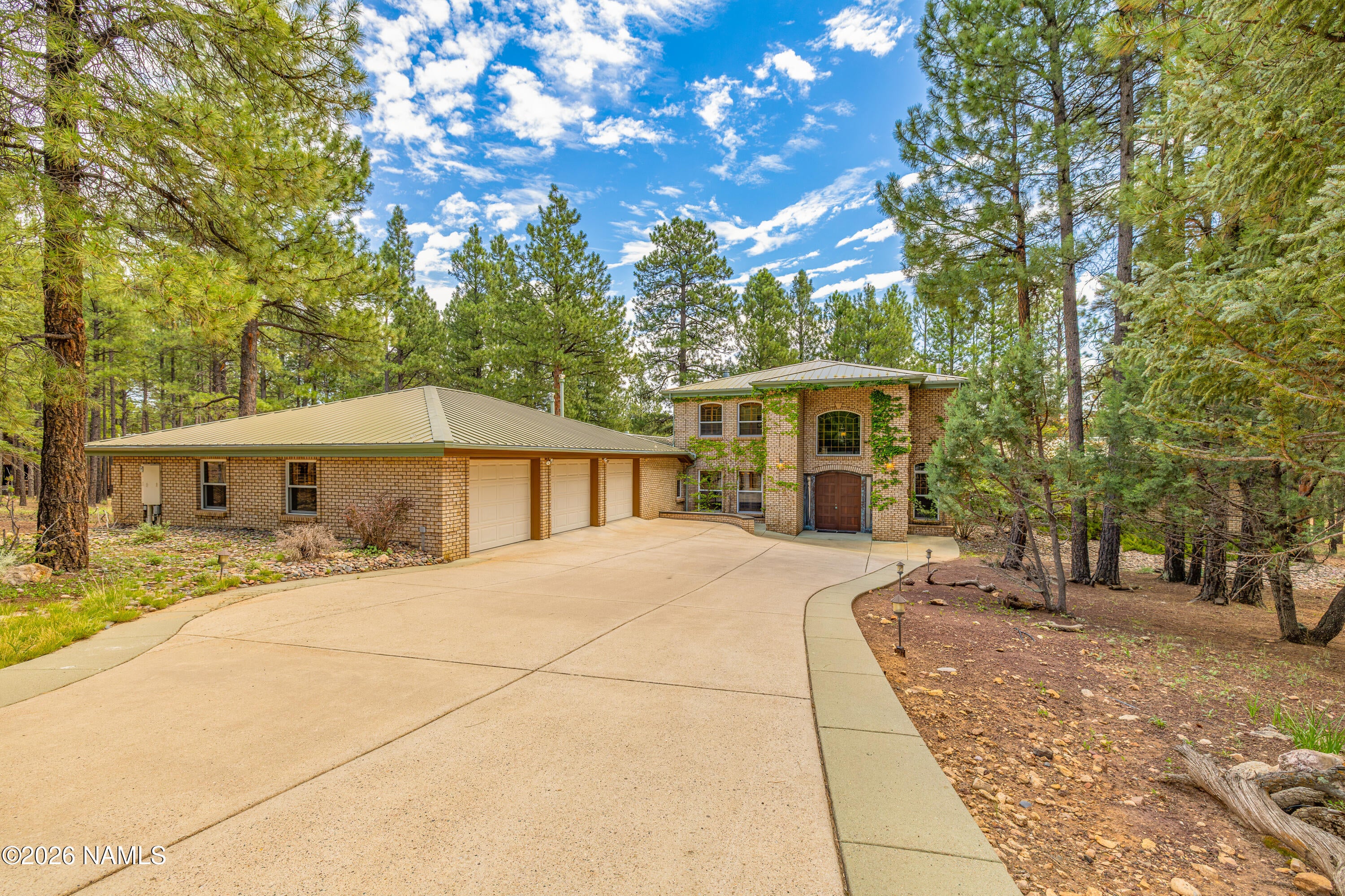 5035 E Lake Country Road
